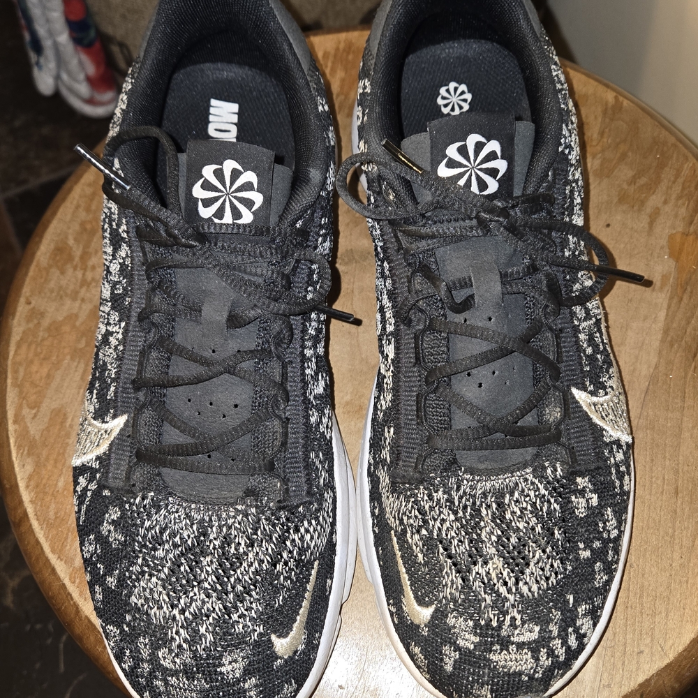Nike Black and White Athletic Shoes